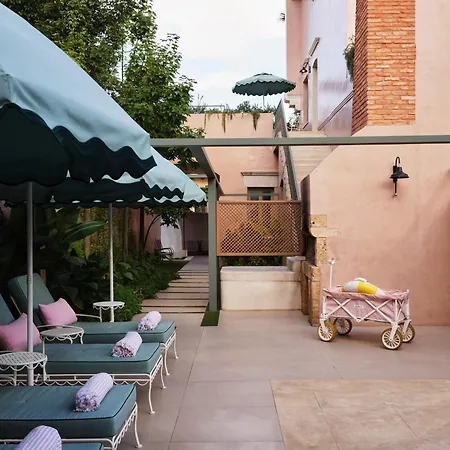 Domus Blanc Boutique Hotel 5*